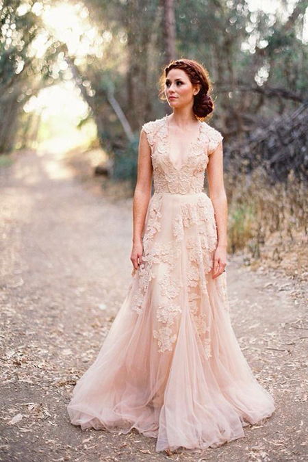 robe de mariée rose pastel